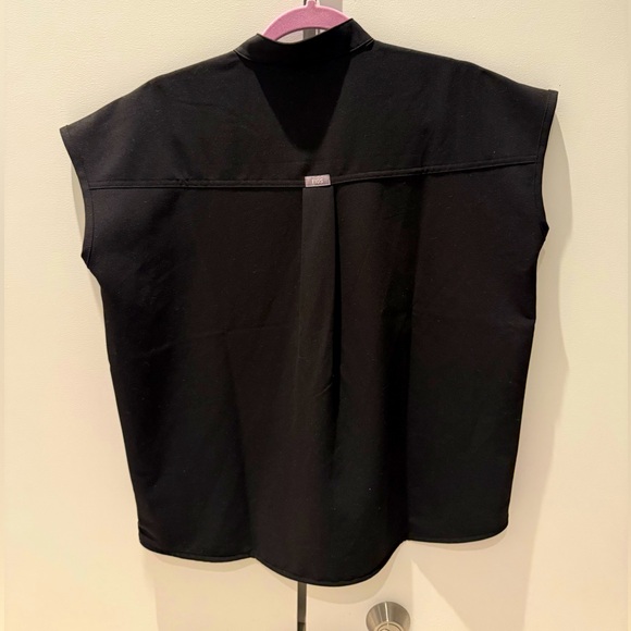 Figs Rafaela Scrub Top - Picture 4 of 5